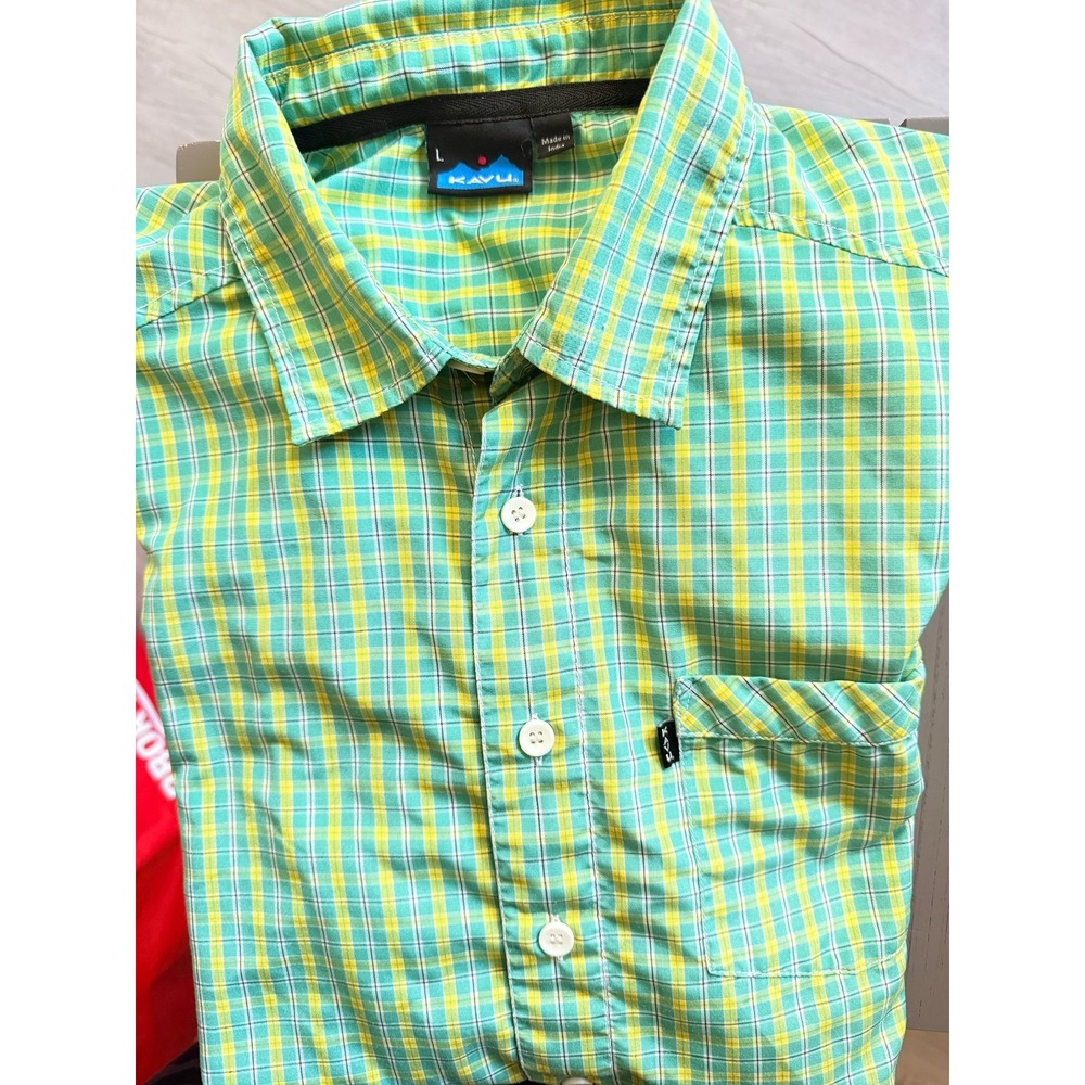 Kavu men's Large short sleeve button‎ up green plaid shirt